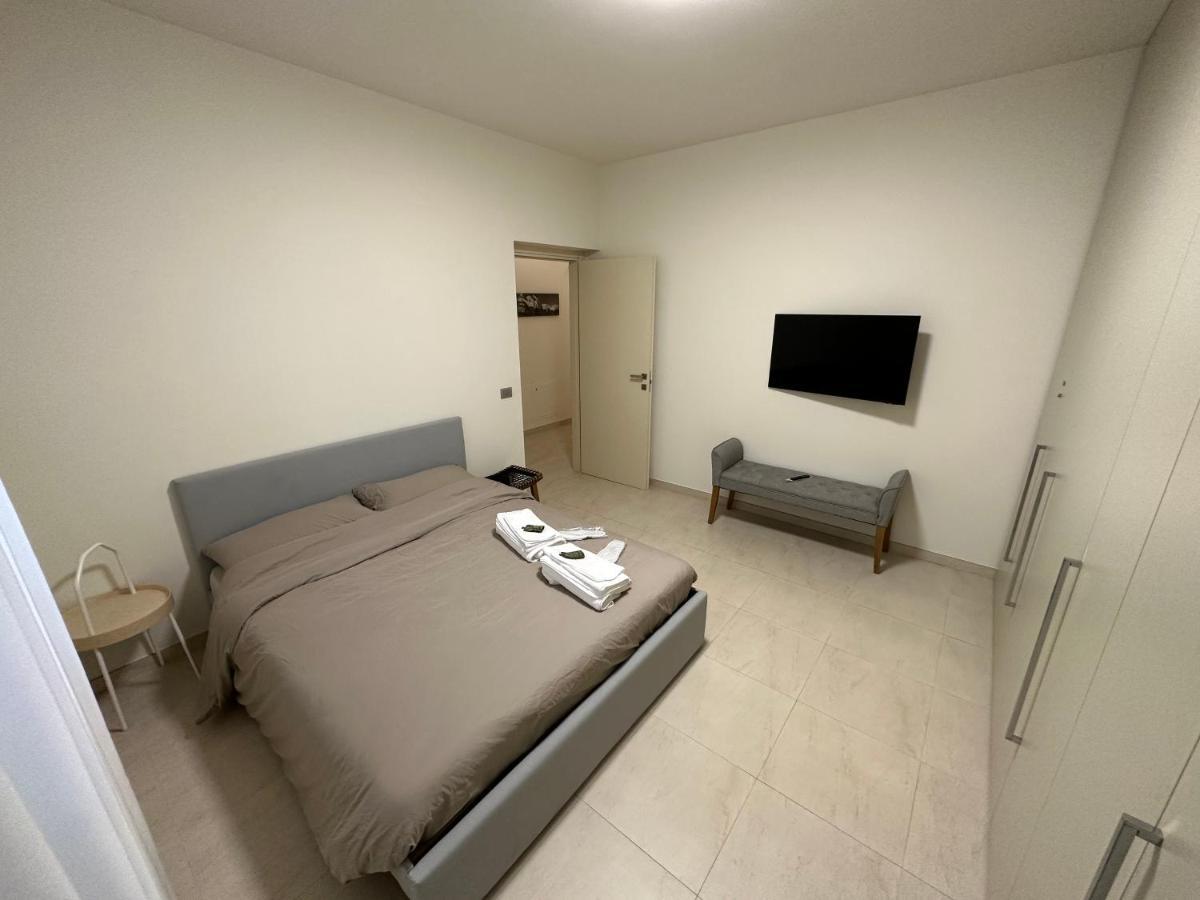 דירות פיאצ'נצה Casavale Elegante Residenza 108 Mq Max 7 Persone מראה חיצוני תמונה