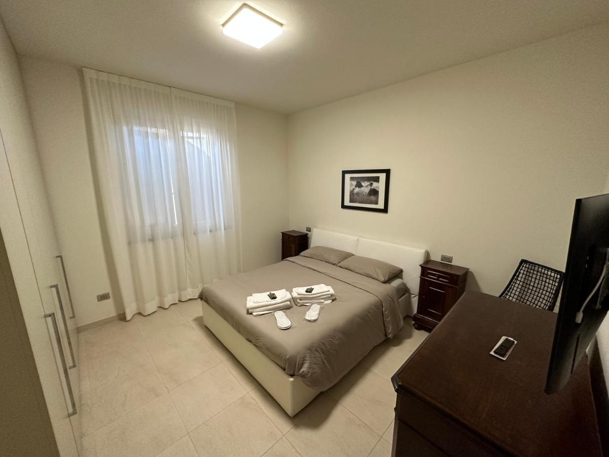 דירות פיאצ'נצה Casavale Elegante Residenza 108 Mq Max 7 Persone מראה חיצוני תמונה