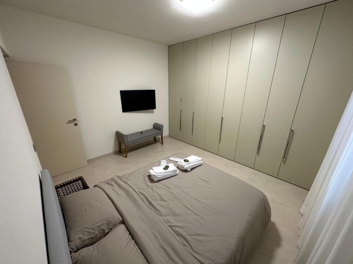 דירות פיאצ'נצה Casavale Elegante Residenza 108 Mq Max 7 Persone מראה חיצוני תמונה