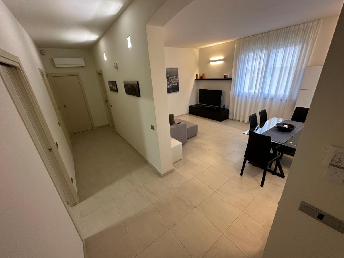 דירות פיאצ'נצה Casavale Elegante Residenza 108 Mq Max 7 Persone מראה חיצוני תמונה