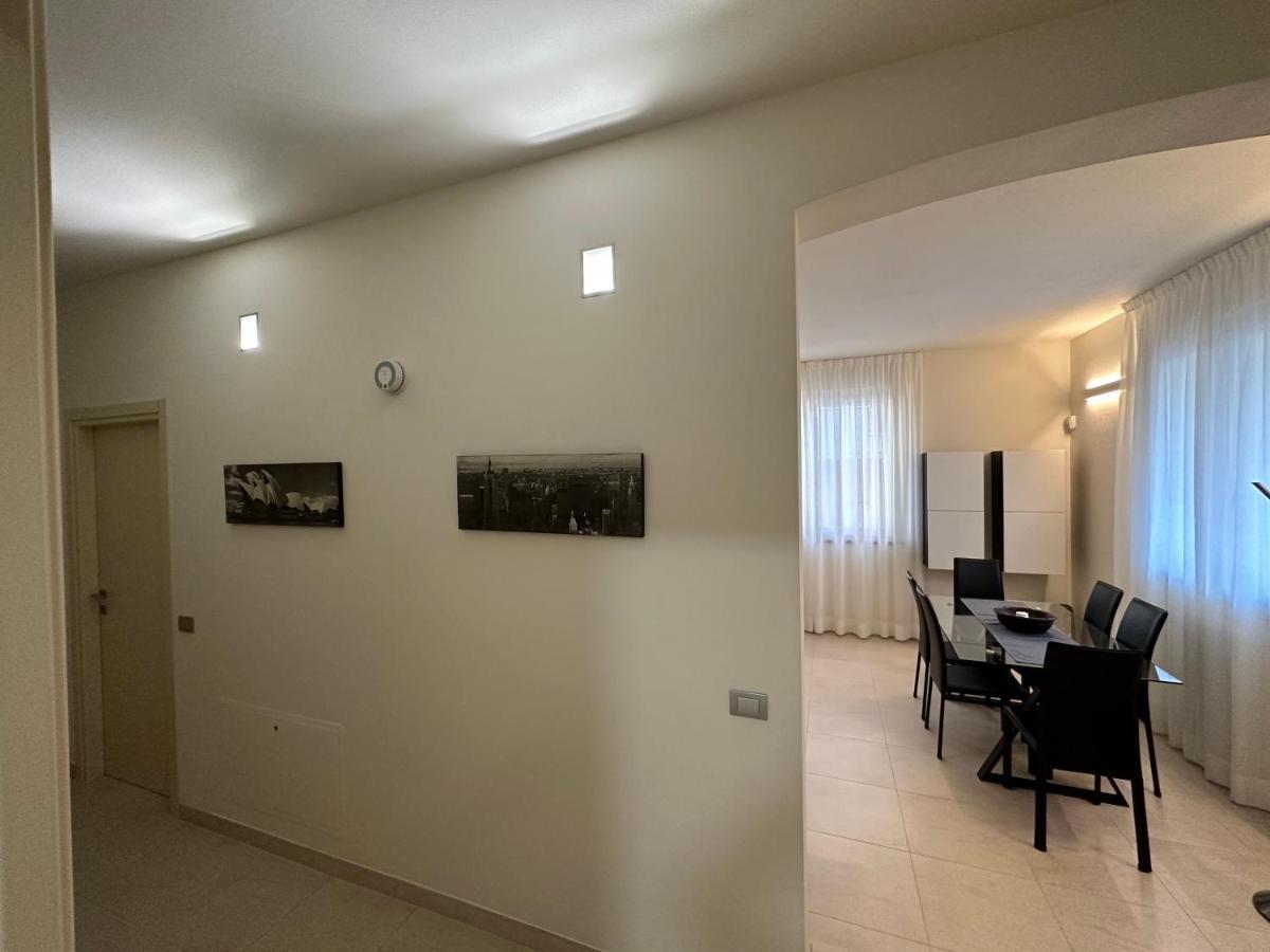 דירות פיאצ'נצה Casavale Elegante Residenza 108 Mq Max 7 Persone מראה חיצוני תמונה