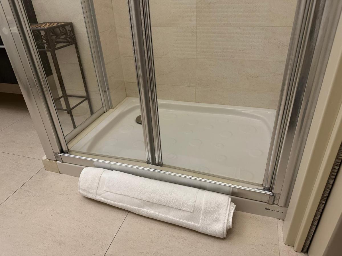 דירות פיאצ'נצה Casavale Elegante Residenza 108 Mq Max 7 Persone מראה חיצוני תמונה
