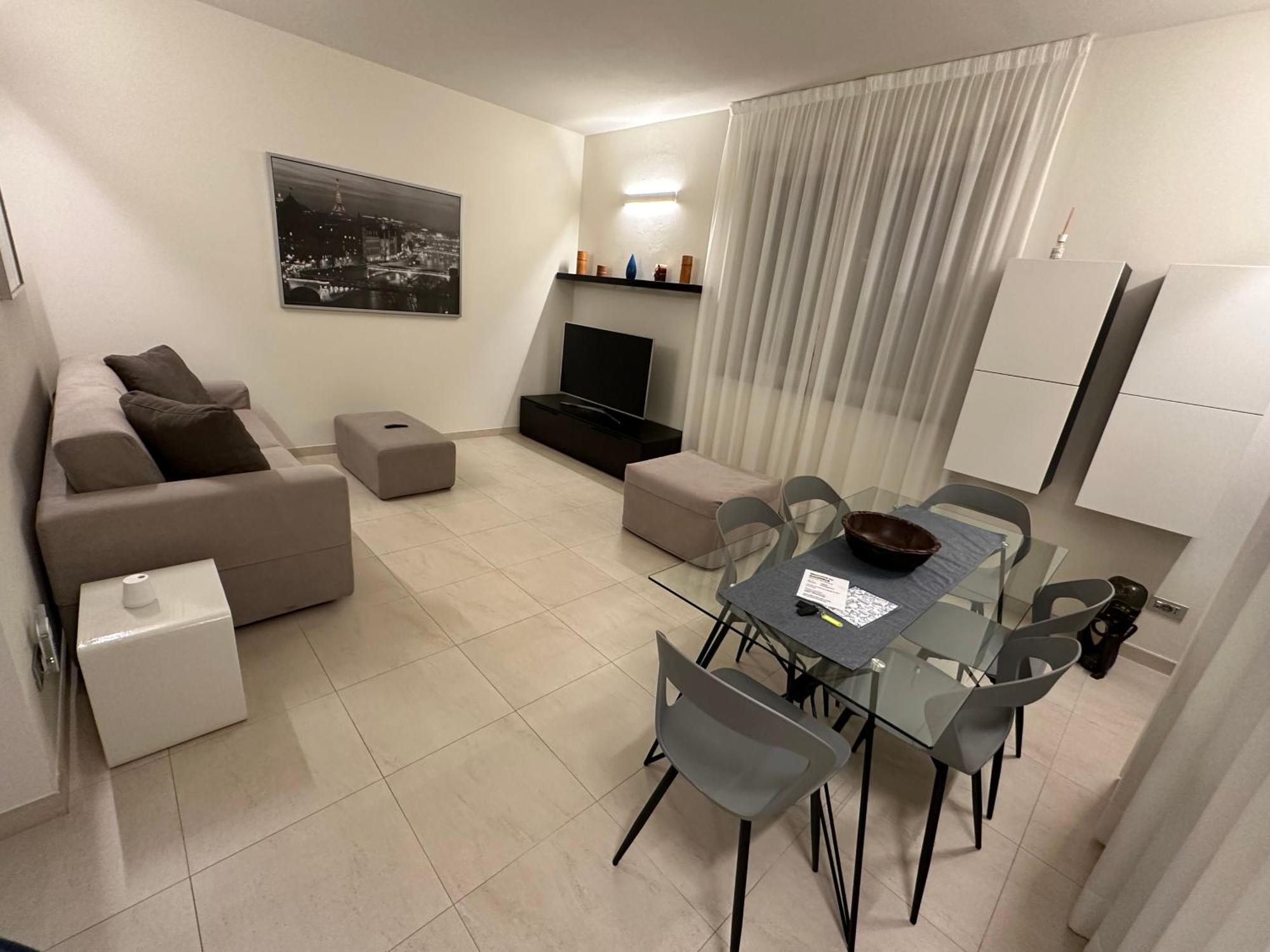 דירות פיאצ'נצה Casavale Elegante Residenza 108 Mq Max 7 Persone מראה חיצוני תמונה